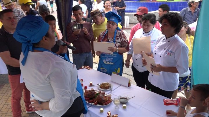 Mujeres de Estelí exponen platillos y dulces de la temporada