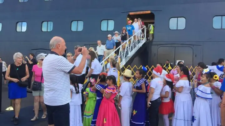 El Crucero Rotterdam despide año viejo en tierras nicaragüenses
