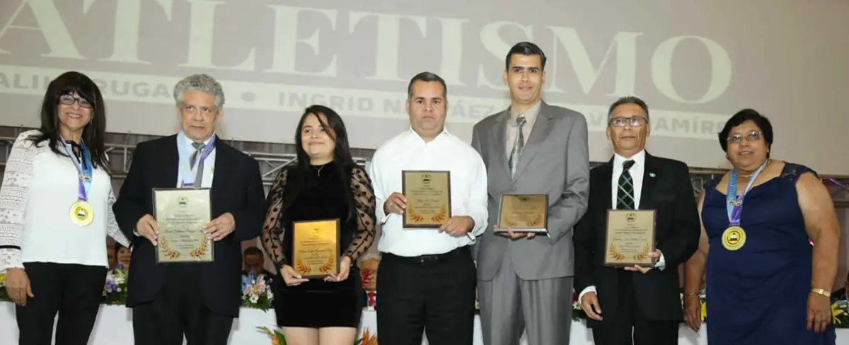 Deportistas destacados celebran el 60 Aniversario de fundación del CON