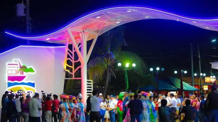Puerto Salvador Allende inaugura una moderna entrada para las familias 