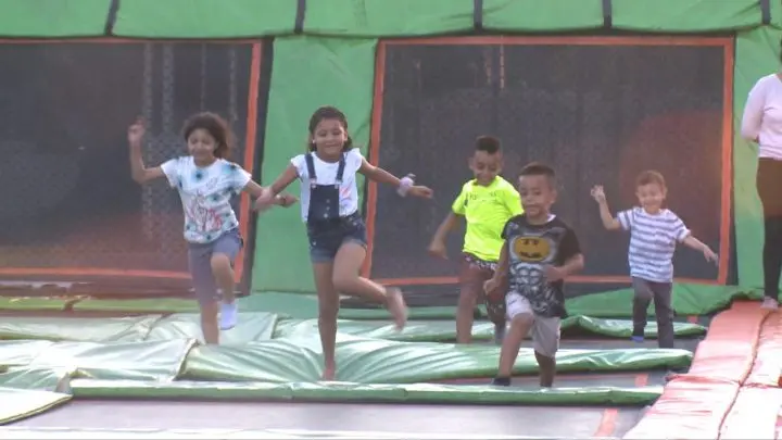 Parque de trampolines un atractivo más, para los reyes del hogar