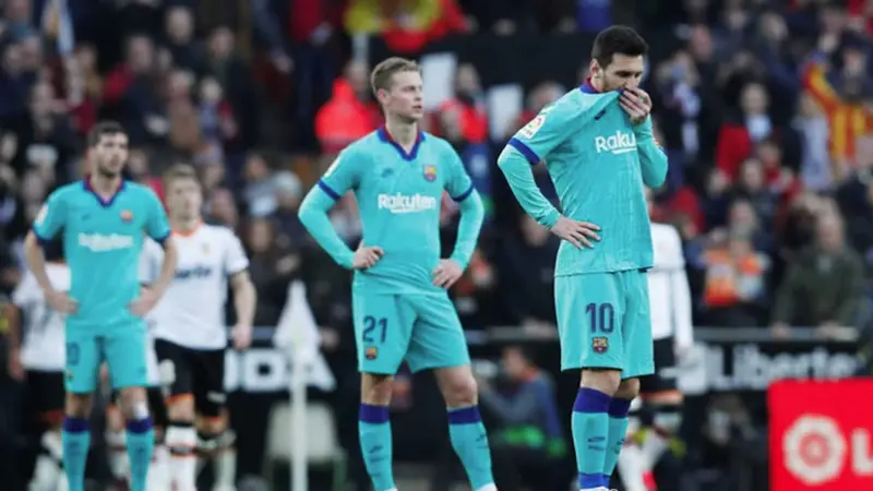 Barcelona sufre su primer derrota con su nuevo entrenador ante el Valencia 