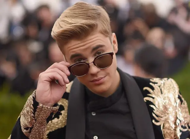 Justin Bieber inicia su retorno al mundo de la música con “Yummy”