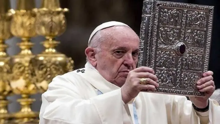 Papa Francisco condena el abuso contra la mujer en mensaje de Año Nuevo