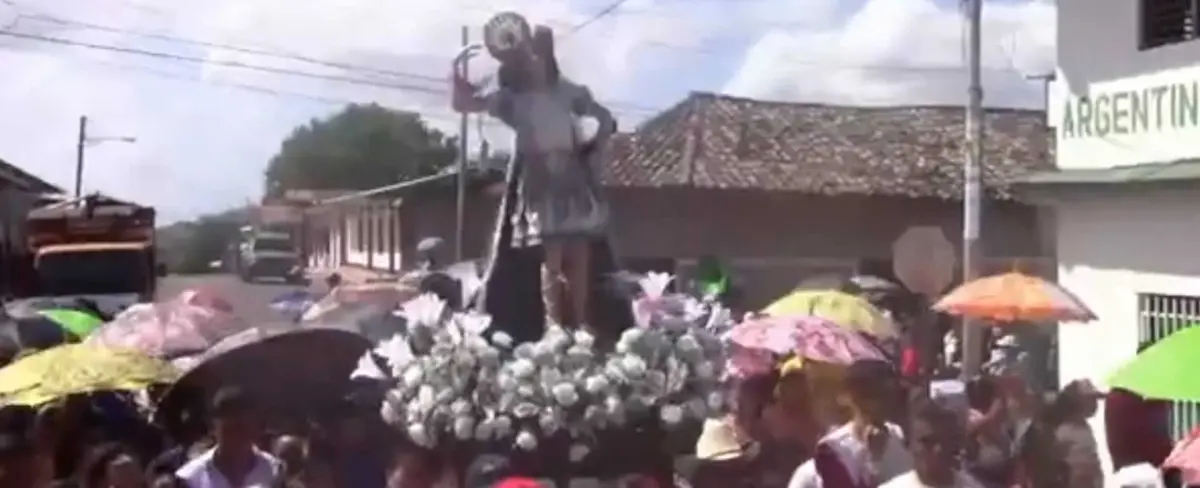 Feligresía católica de Acoyapa participa en la bajada de San Sebastián