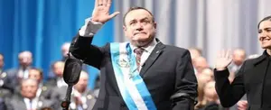 Alejandro Giammettei asume como jefe de Estado de Guatemala
