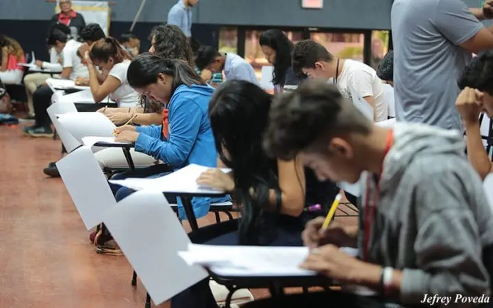Ministerio de la Juventud entregará más de 6 mil becas en el 2020