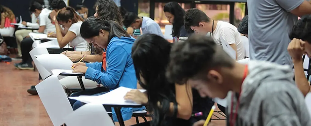 Ministerio de la Juventud entregará más de 6 mil becas en el 2020