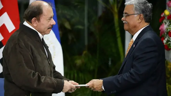 Daniel y Rosario reciben Cartas Credenciales de los nuevos Embajadores de Panamá y Yibuti