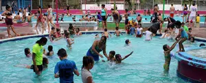 Familias gozan la alegría de vivir en Paz en el Centro Turístico Xilónem