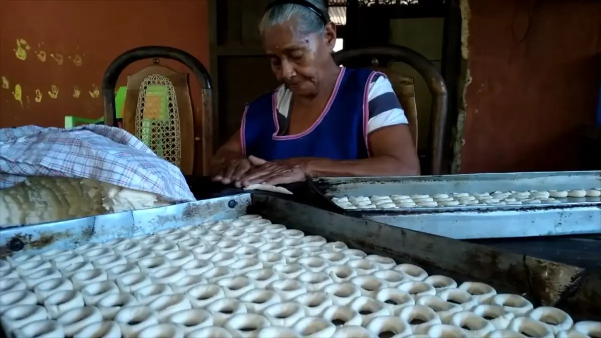 Conoce las mejores rosquillas rivenses de doña Martha Méndez