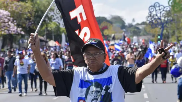 Sandinistas salen a caminar bajo el lema “De Darío a Sandino, Somos Grande”
