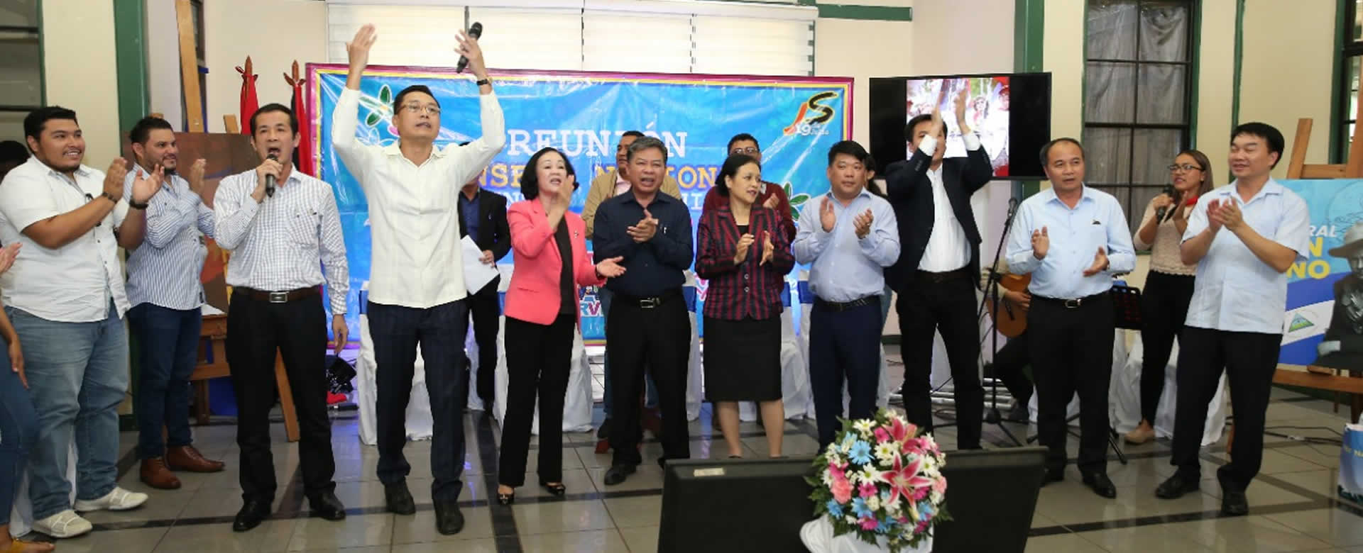 Delegación de Vietnam sostiene encuentro con Juventud Sandinista