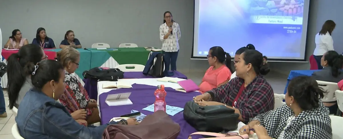 Docentes reciben diplomado para atender mejor a estudiantes con discapacidad
