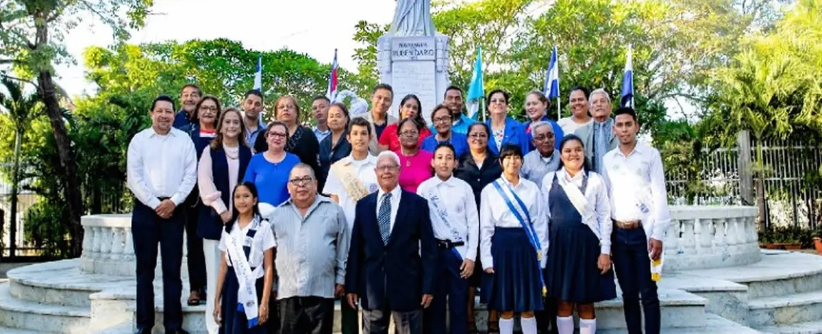 Estos son los docentes condecorados por el Presidente Daniel Ortega
