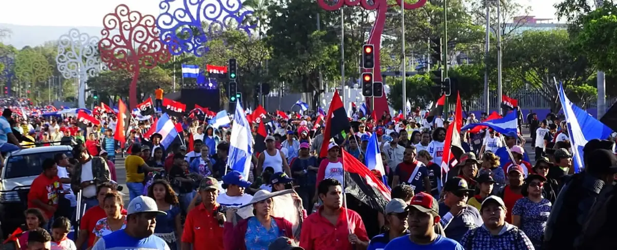 Nicaragüenses promueven la Paz con la caminata “Sandino, Sol de Libertad”