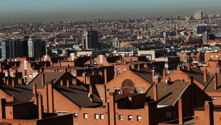 Contaminación se reduce en Madrid y Barcelona por cuarentena