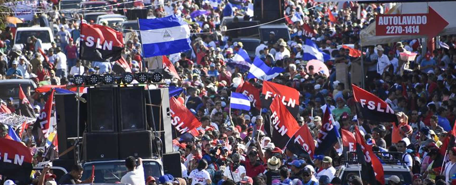 Familias de Managua caminan en honor a las mujeres nicaragüenses