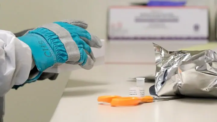 Francia: Anuncia el éxito de las primeras pruebas de la vacuna contra el Coronavirus