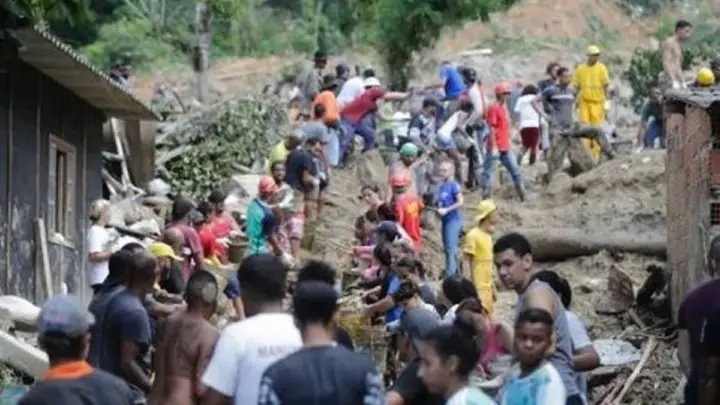 Brasil: Aumenta a 42 el número de muertos por temporal
