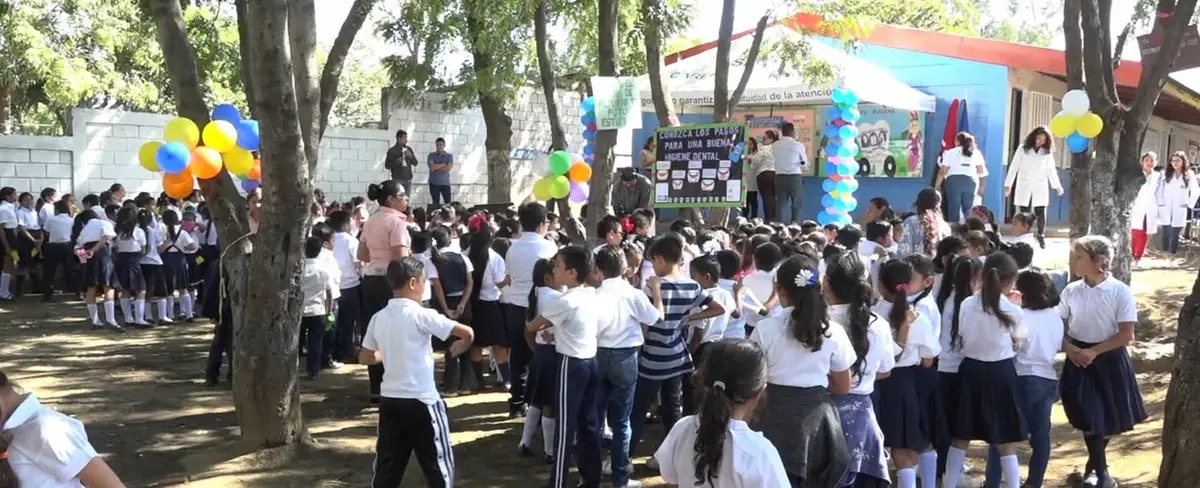 MINSA lanza jornada de enjuague bucal con uso de flúor en Managua