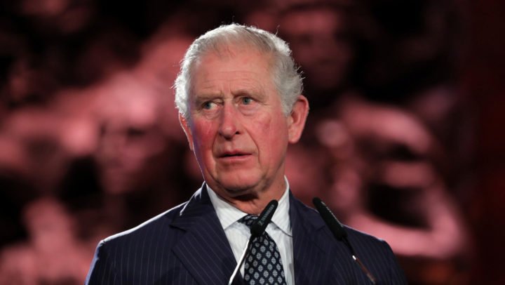 El príncipe Carlos heredero a la corona británica da positivo por Coronavirus