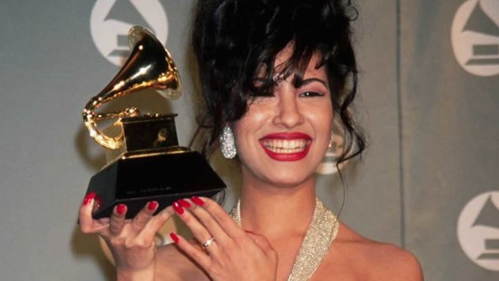 Selena, toda una carrera que impone las tendencias actuales