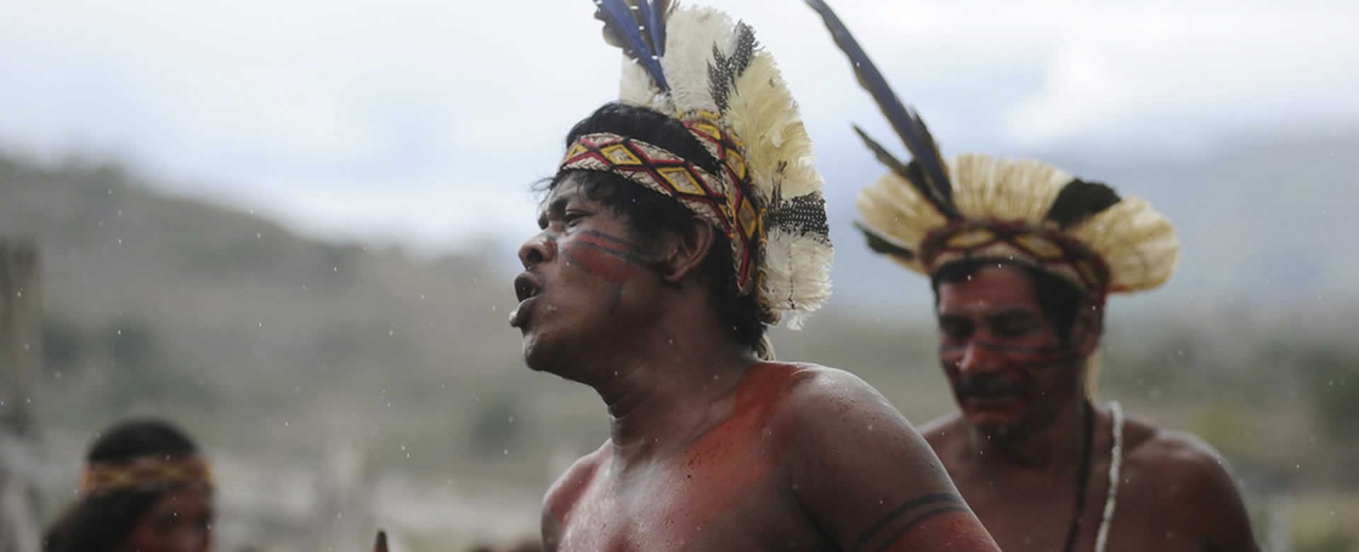 Prohíben a misioneros evangélicos visitar las tribus indígenas de Brasil
