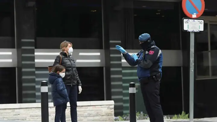 España: Ministro de Sanidad confirma fase de estabilización en COVID-19