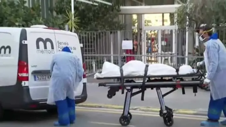 Ministerio de Sanidad reporta 20 mil fallecidos por Coronavirus en España