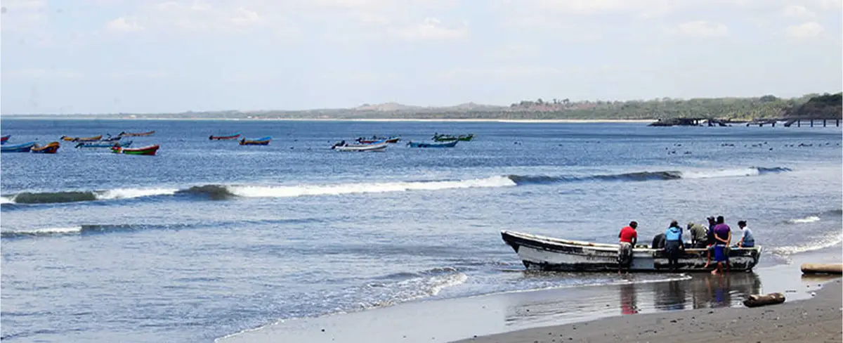 Autoridades buscan a pescadores desaparecidos en Masachapa