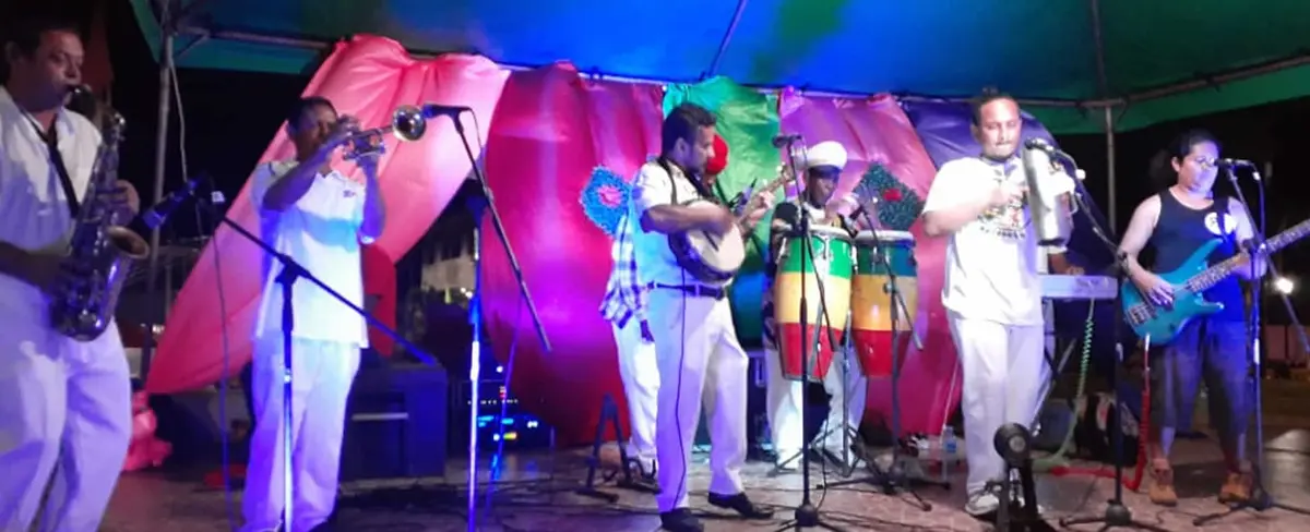 Mes de la fertilidad inicia en Bluefields con vigilia artística