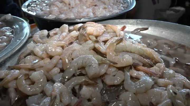 Variedad de mariscos y precios estables en los mercados de Managua