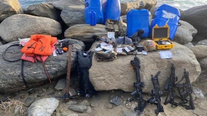 Arsenal incautado, fusiles, pistolas, ametralladoras, cartuchos de diferentes calibres, entre otros implementos.