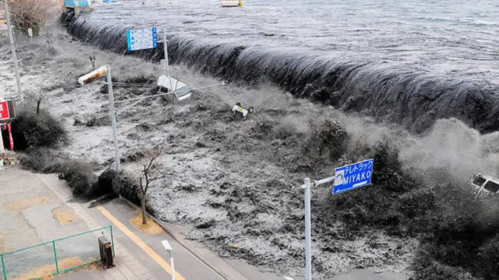 Catástrofe del tsunami de Fukushima, Japón en el año 2011