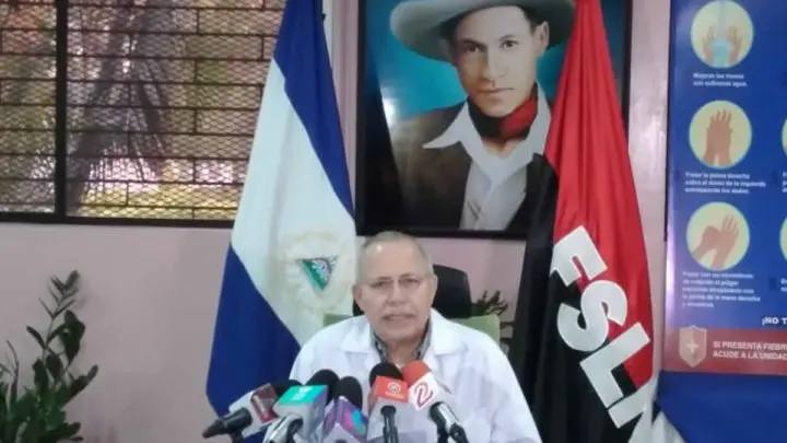 Doctor Carlos Sáenz, Secretario General del MINSA