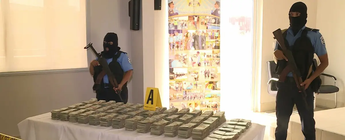 Agentes policiales incautan 499 mil 940 dólares en Villanueva, Chinandega