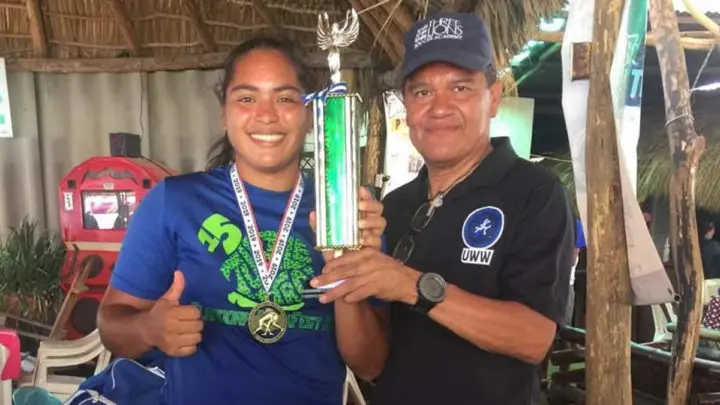 Jennifer Sarria del Club del Colegio Maestro Gabriel, Ganadora en la categoría de los 50 Kg