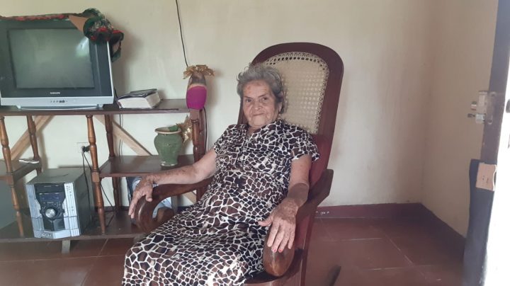 Ana Díaz, de 86 años de edad logra vencer el COVID-19 en Nicaragua