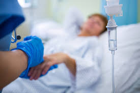 Pacientes con COVID-19 pueden presentar síntomas similares a la demencia