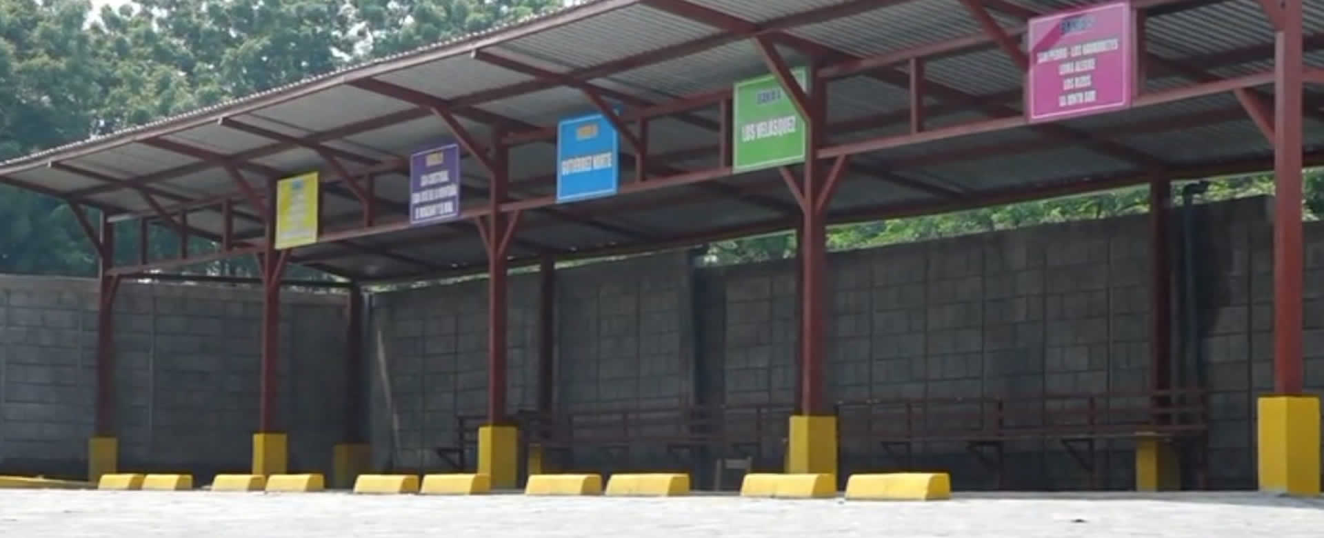 Servicio público mejora con la construcción de terminal de buses