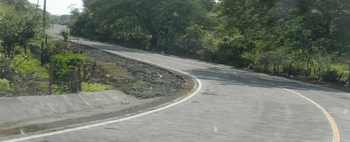 Inauguran carretera en beneficio de más de 37 mil habitantes en 5 comunidades