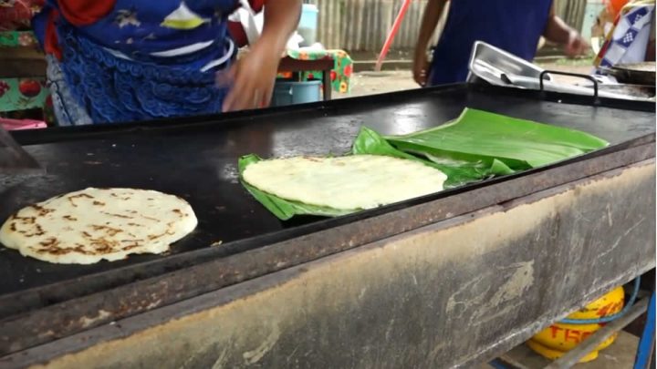 Güirila comida típica Nicaragüense.  