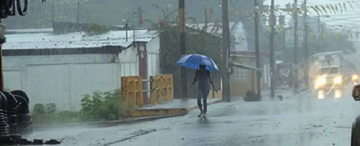 Alistá la sombrilla, onda tropical generará lluvias en el territorio nicaragüense