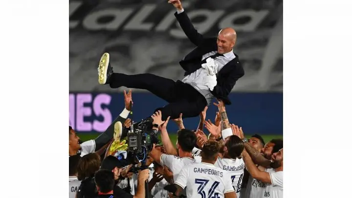 Zidane: "La Liga es la hostia y este título me pone más contento que las Champions"