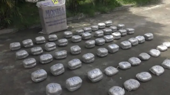Policía decomisa al narcotráfico 100 óvulos de marihuana en Chinandega