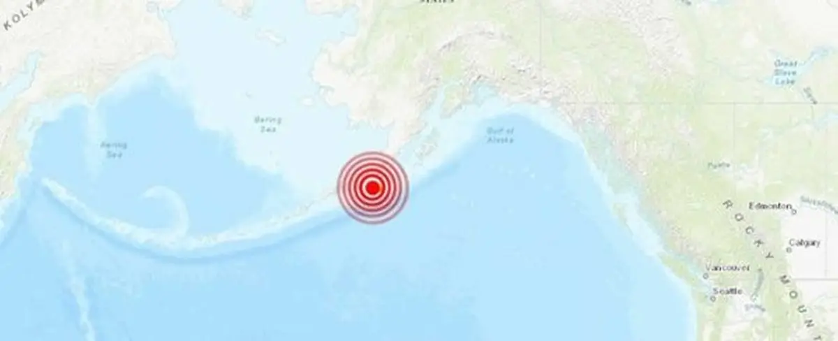 Fuerte sismo en Alaska genera alerta de tsunami