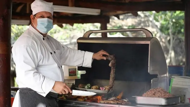 Nelson Cruz, Chef del Comedor Nica Asados.