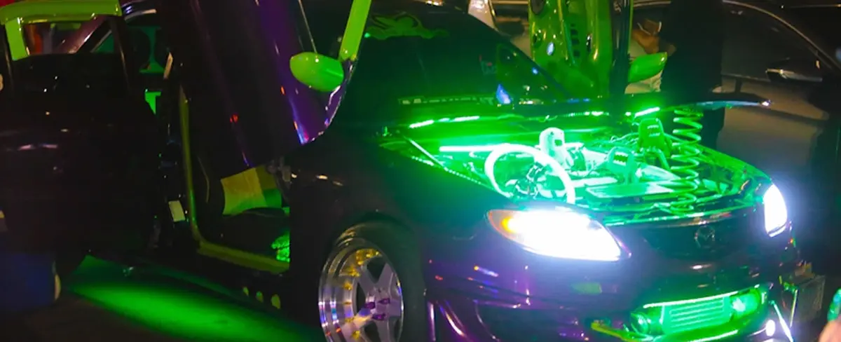 Espectacular exhibición de motos y autos modificados en Managua