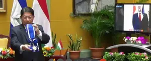 Nicaragua condecora embajador de Hungría por exitosa labor diplomática
